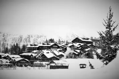 L M Double U - Snowy Village (신남,흥겨움,평화)