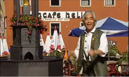 Takeo Ischi Ishii 石井健雄 - New Bibi Hendl (Chicken Yodeling) Original